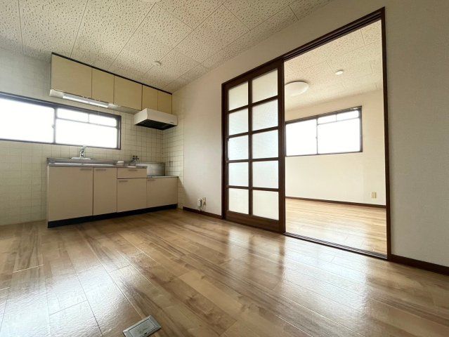 アバニティー東出口の居間・リビング