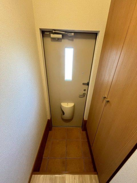 ドリーム新町の玄関