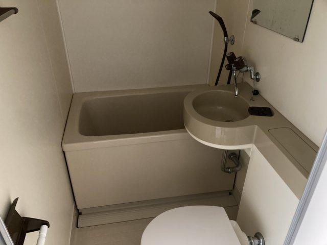 クロスコートの浴室