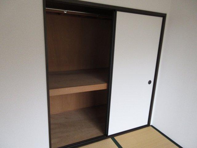 ハイツ2番館の収納