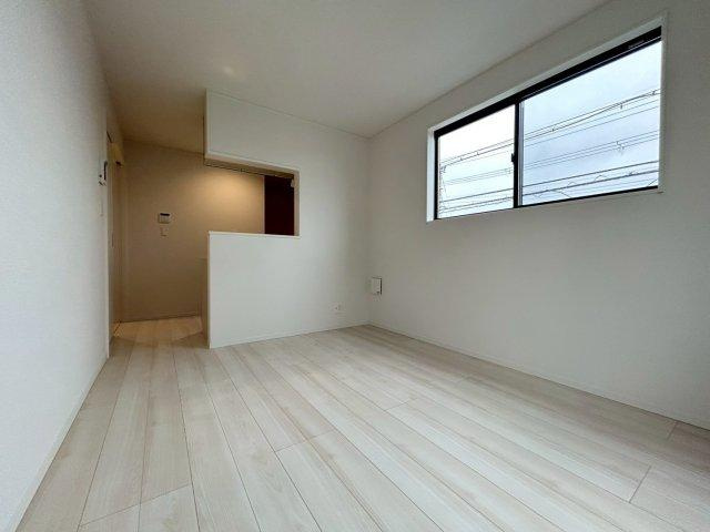 Room＋上滝野の居間・リビング
