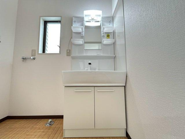 加東市上滝野戸建の洗面所