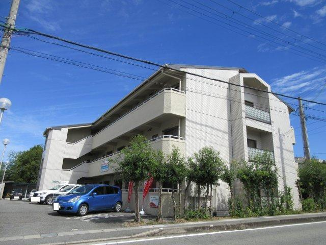 リープラス滝野社の外観