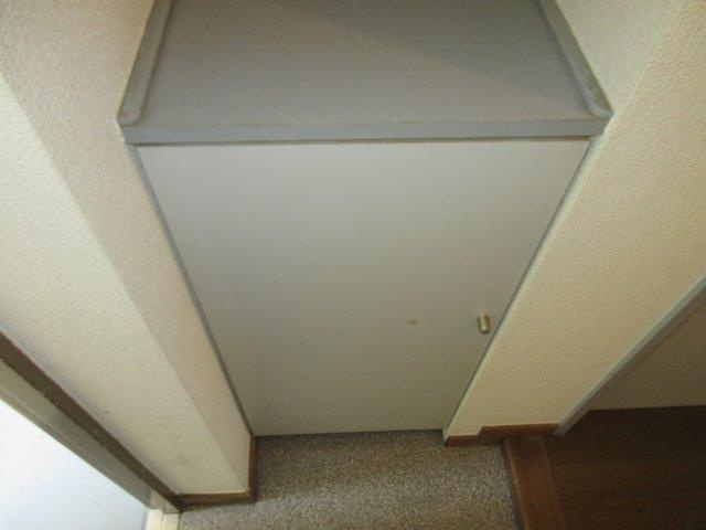 リープラス滝野社の収納