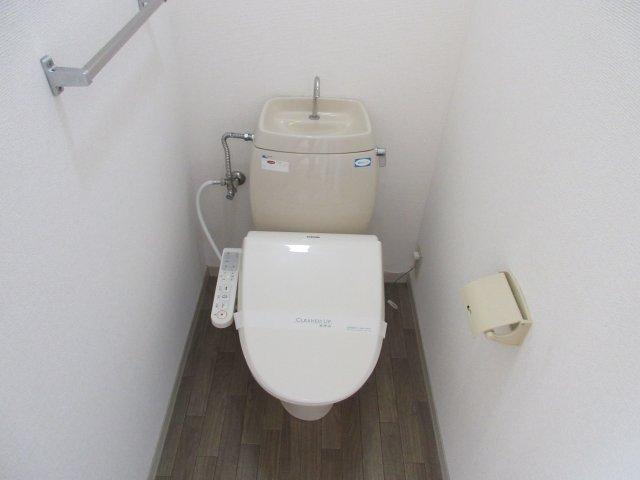 カーサエスクレアAのトイレ
