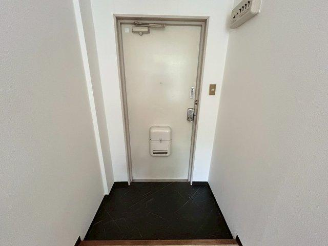 ドミトリーⅠの玄関