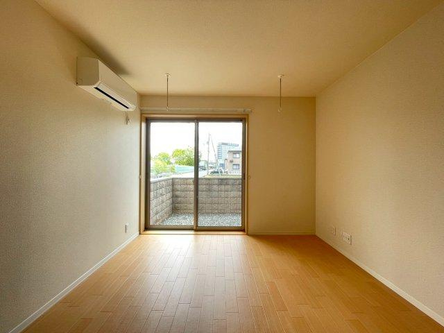 グリーン　セント　上中の洋室