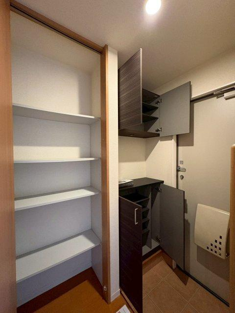 ドルチェ・ヴィータの収納