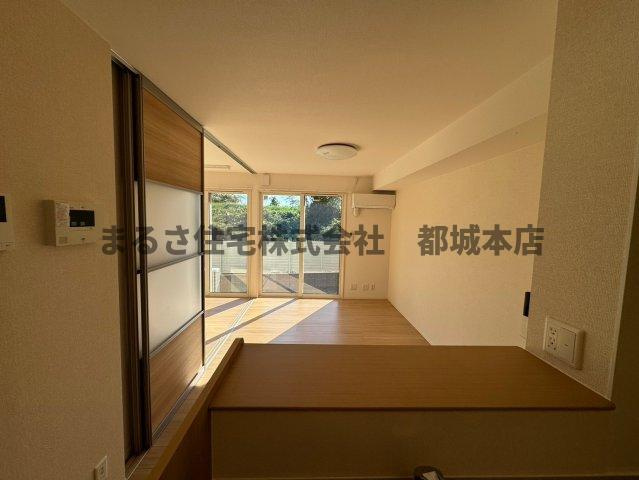 メゾン・ド・フルールの居間・リビング