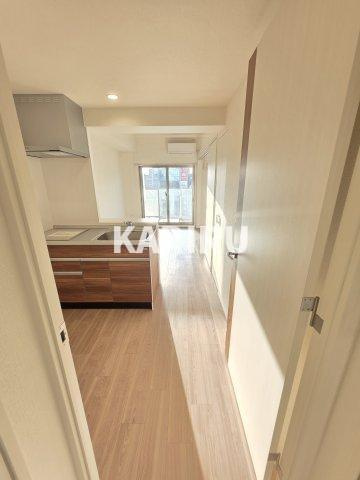 セレニテ蒲生四丁目駅前アリエの内装|階数・部屋によってカラーパターン有（カームブルー・ヘリンボーン・マーブルグレー）