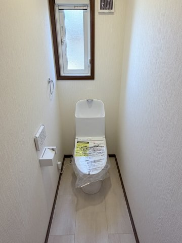 寿北6丁目　中古住宅のトイレ
