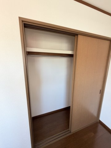 寿北6丁目　中古住宅の収納