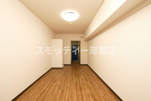 ビバリーヒルズ玉出西の内装