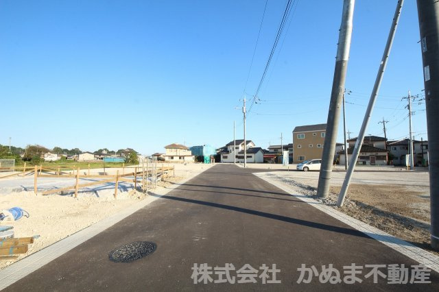 クレイドルガーデン鹿沼市泉町第3の前面道路含む現地写真|〇前面道路〇
幅員6ｍございます。/2026.10.9撮影