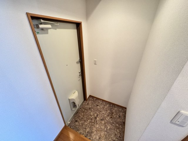 ピオニー久宝寺の玄関