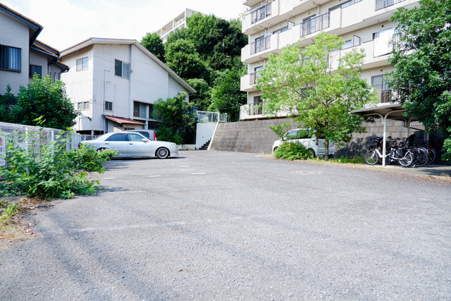 ＴＡフラット笹下の駐車場|敷地内駐車場