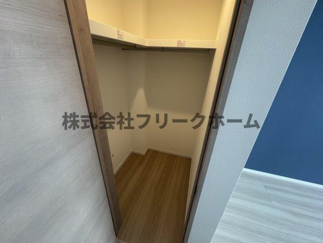 国分寺市東元町１丁目のアパートの収納
