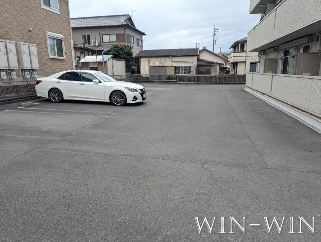 セジュール アンの駐車場