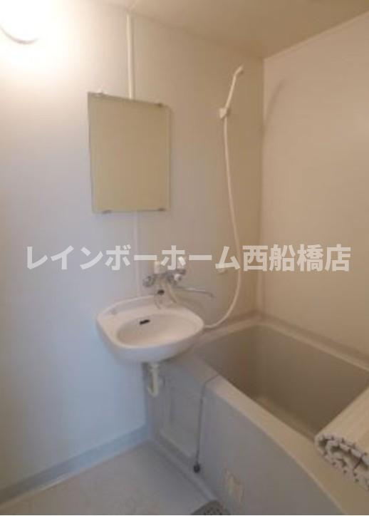 シェーネスハウス勝田台の浴室