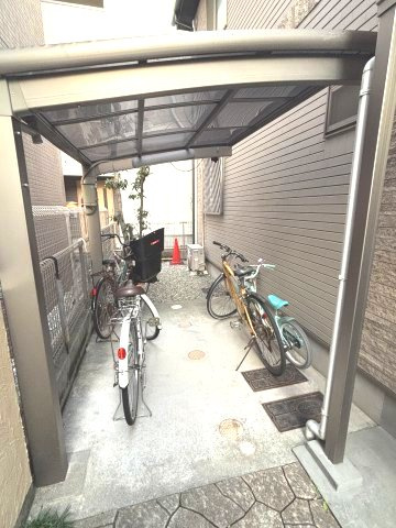 グランドゥールのその他共用部分|駐輪場