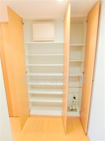 レジデンス新蒲田スクエアの収納|玄関収納