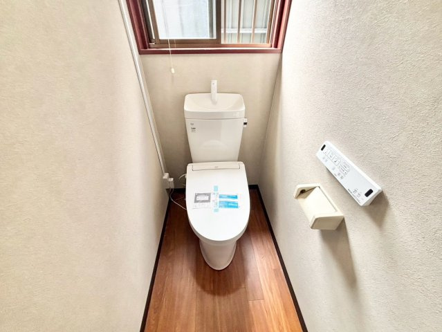 室岡貸家のトイレ