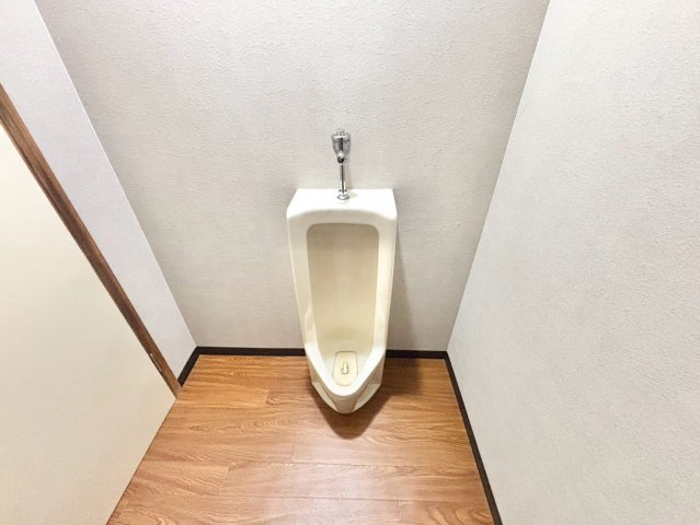 室岡貸家のトイレ