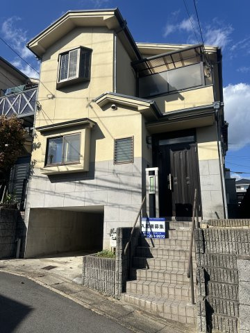 桃山紅雪町　貸家