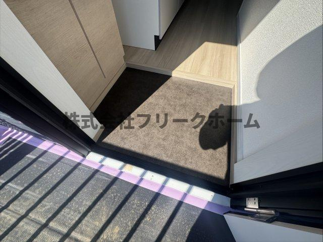 国分寺市東元町１丁目のアパートの玄関