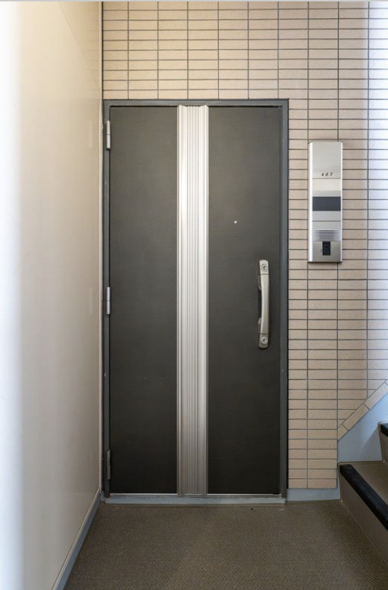 パレステュディオ麻布EASTの玄関