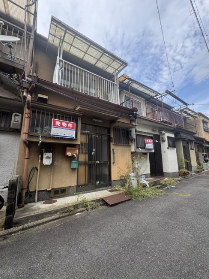 伏見区景勝町　新築戸建用土地の前面道路含む現地写真