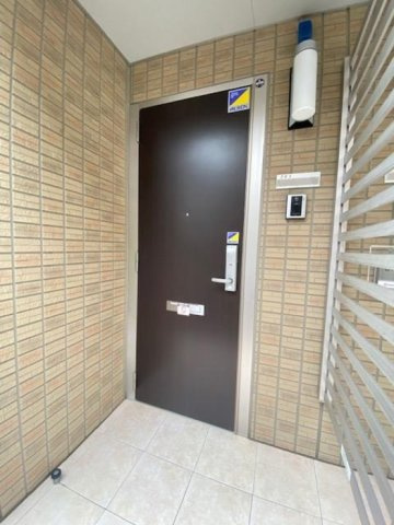 ウィット芦原の玄関
