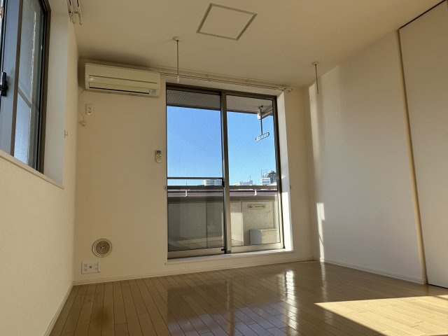 ラ・メゾンの寝室|同建物別室参考写真