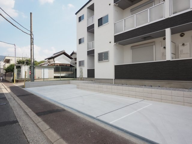 Tio Fleurの駐車場