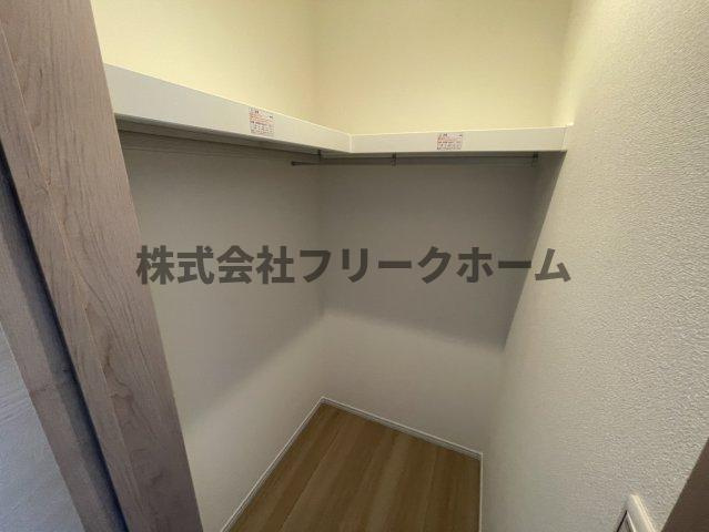 国分寺市東元町１丁目のアパートの収納
