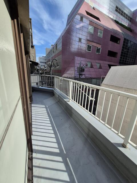 小松ビルのシャワールーム
