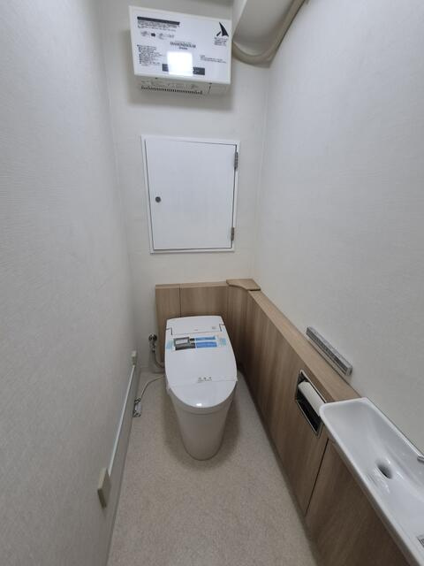小松ビルのトイレ