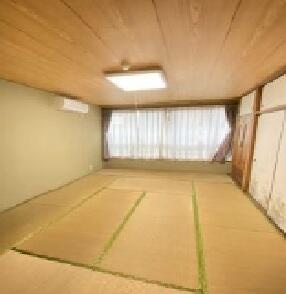 杉山ビル(スギヤマビル)の和室