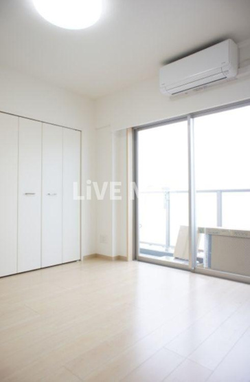 【寝室】ＲＡＦＦＩＮＥ　ＴＥＲＲＡＣＥ