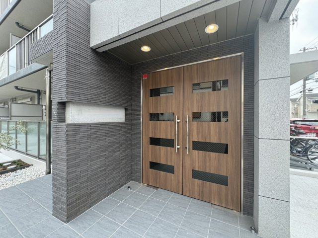 リアライズ長居公園通のエントランス
