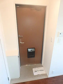 アネックス・クララの玄関
