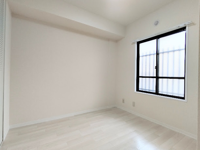 マンションカネマツＢ棟の寝室|室内写真は他号室
