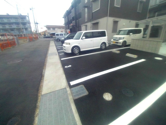 エルシェアート明石太寺の駐車場