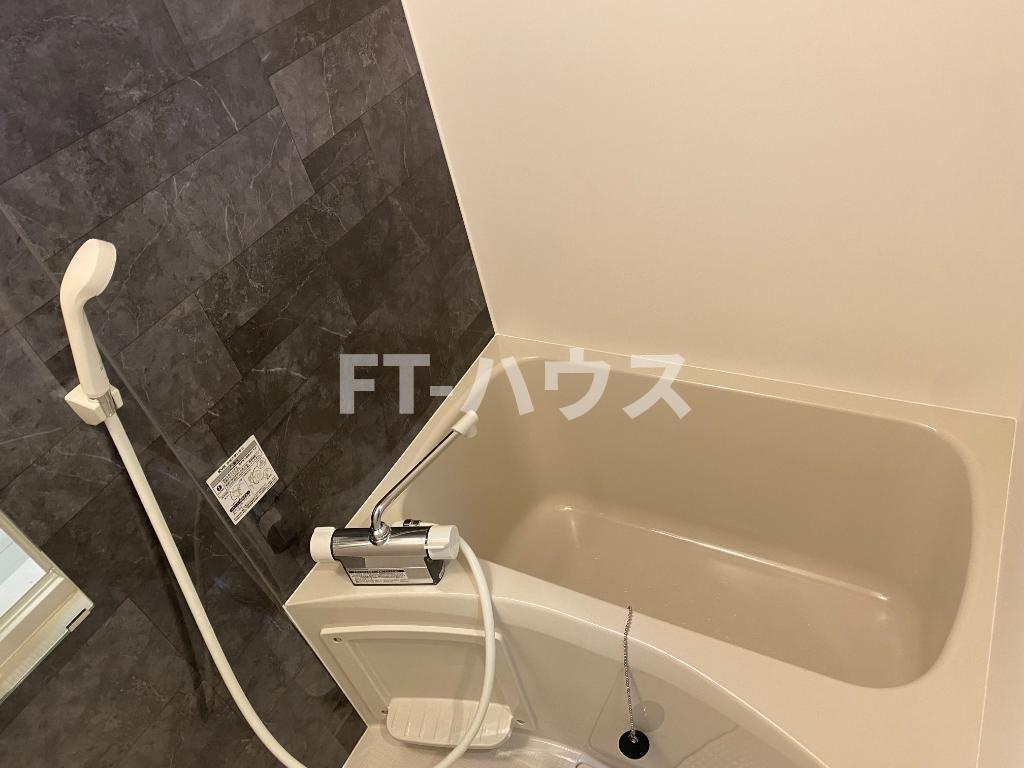 プレゾン　ア　トワ　Ⅲの浴室