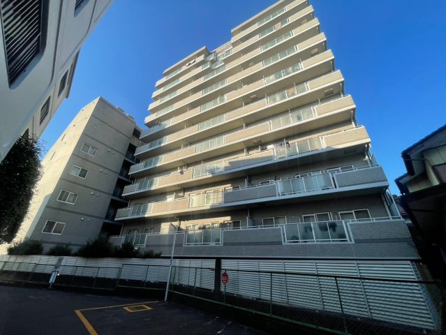 埼玉県鶴ヶ島市　区分マンションの外観
