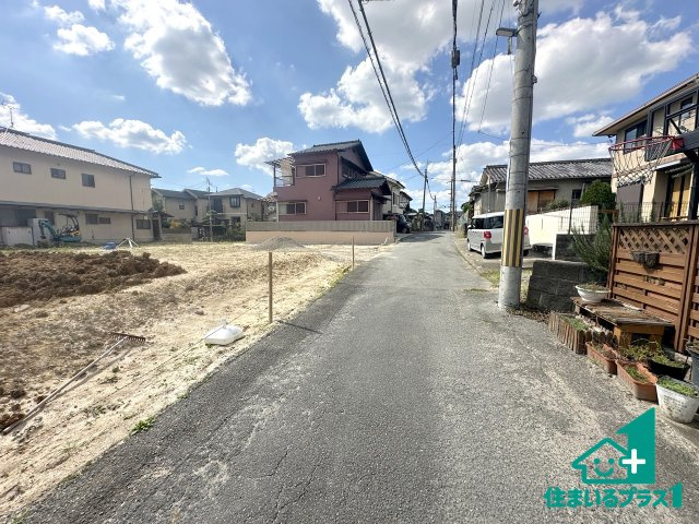 ●31(土)1(日)3(祝)現地案内可能！　奈良市六条　第4期　新築一戸建ての前面道路含む現地写真|周辺は閑静な住宅街です。前面道路もしっかりと有りますので車の出し入れも安心ですよ！