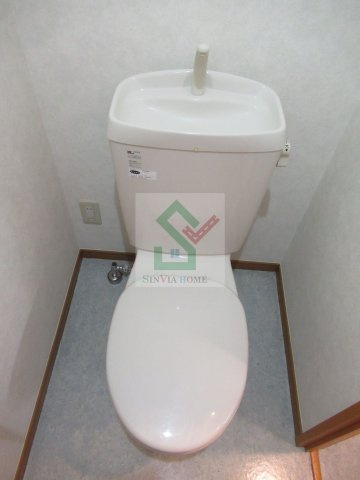 西東京市東町5丁目マンションのトイレ