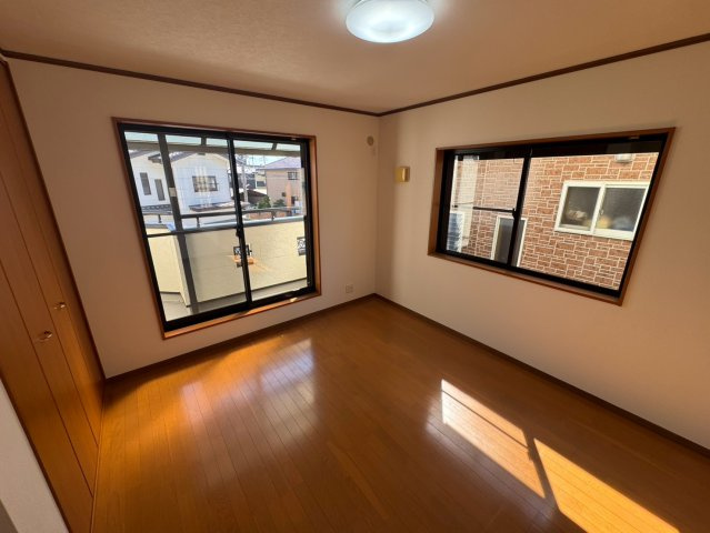 宇都宮市簗瀬３丁目中古住宅の洋室