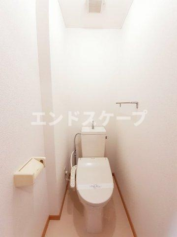 アヴニュ・カーサのトイレ|高崎、前橋のお部屋探しはエンドスケープまで！お客様の理想お聞かせ下さい♪