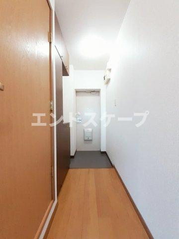 アヴニュ・カーサの玄関|高崎、前橋のお部屋探しはエンドスケープまで！お客様の理想お聞かせ下さい♪